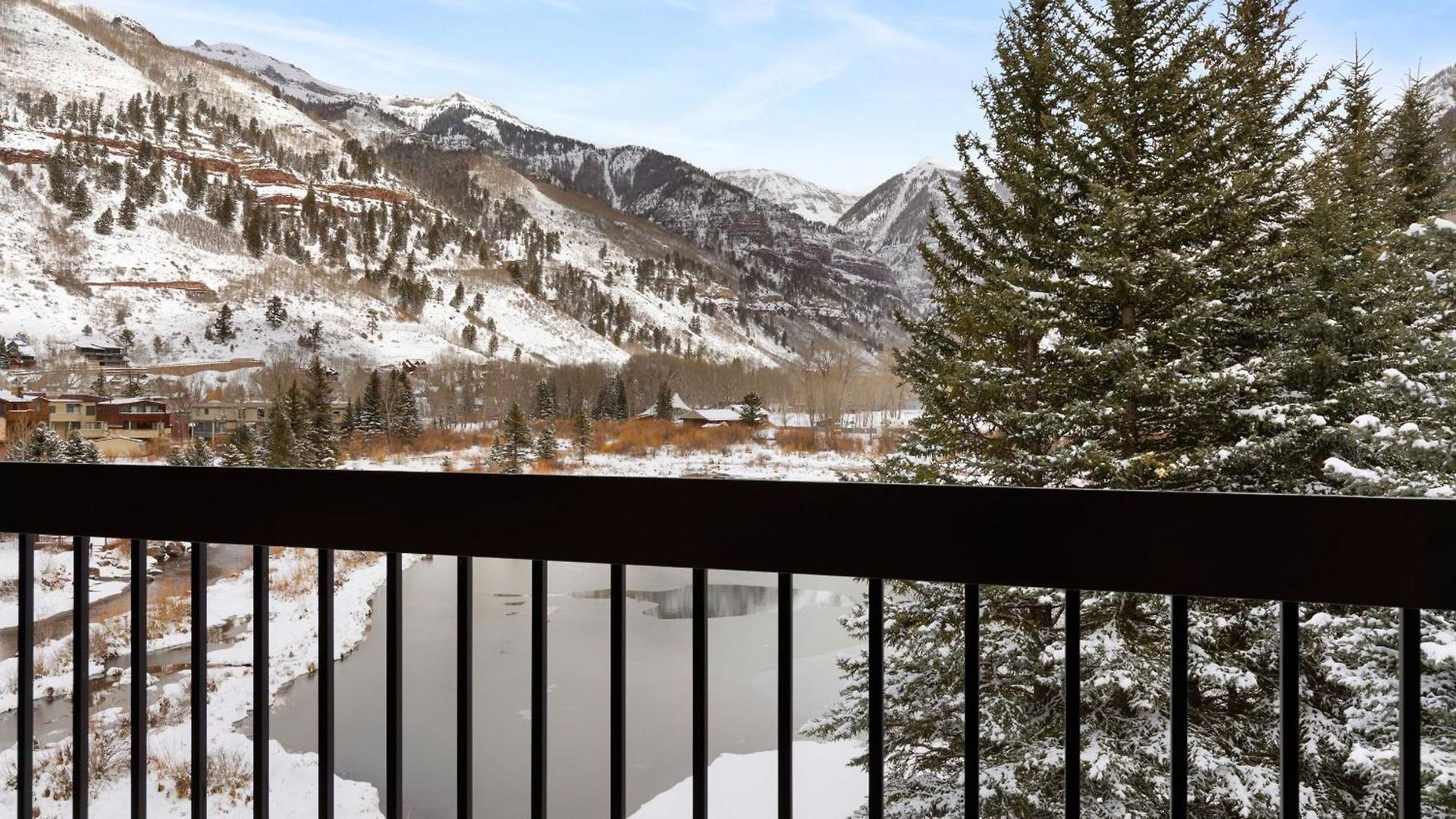 Riverside B204 By Avantstay * Telluride