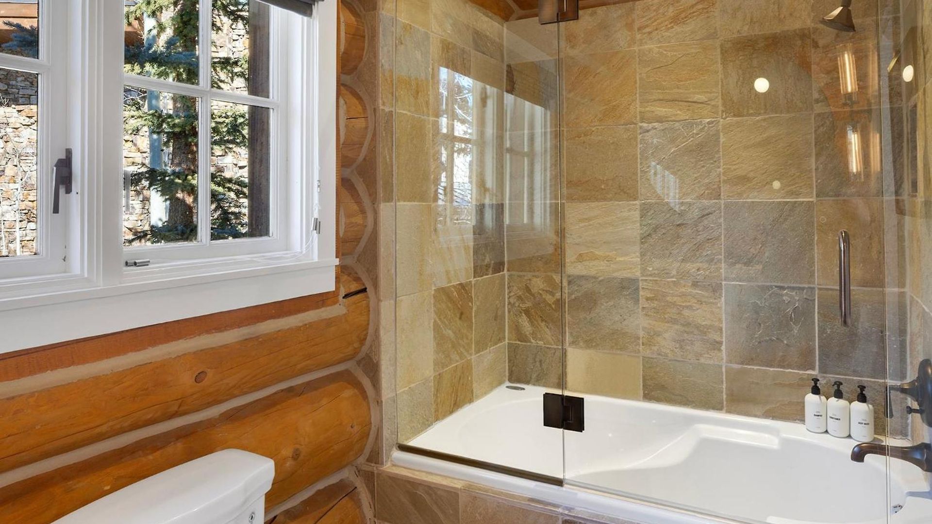 New! Chic European Style Cabin, Short Walk To * Telluride