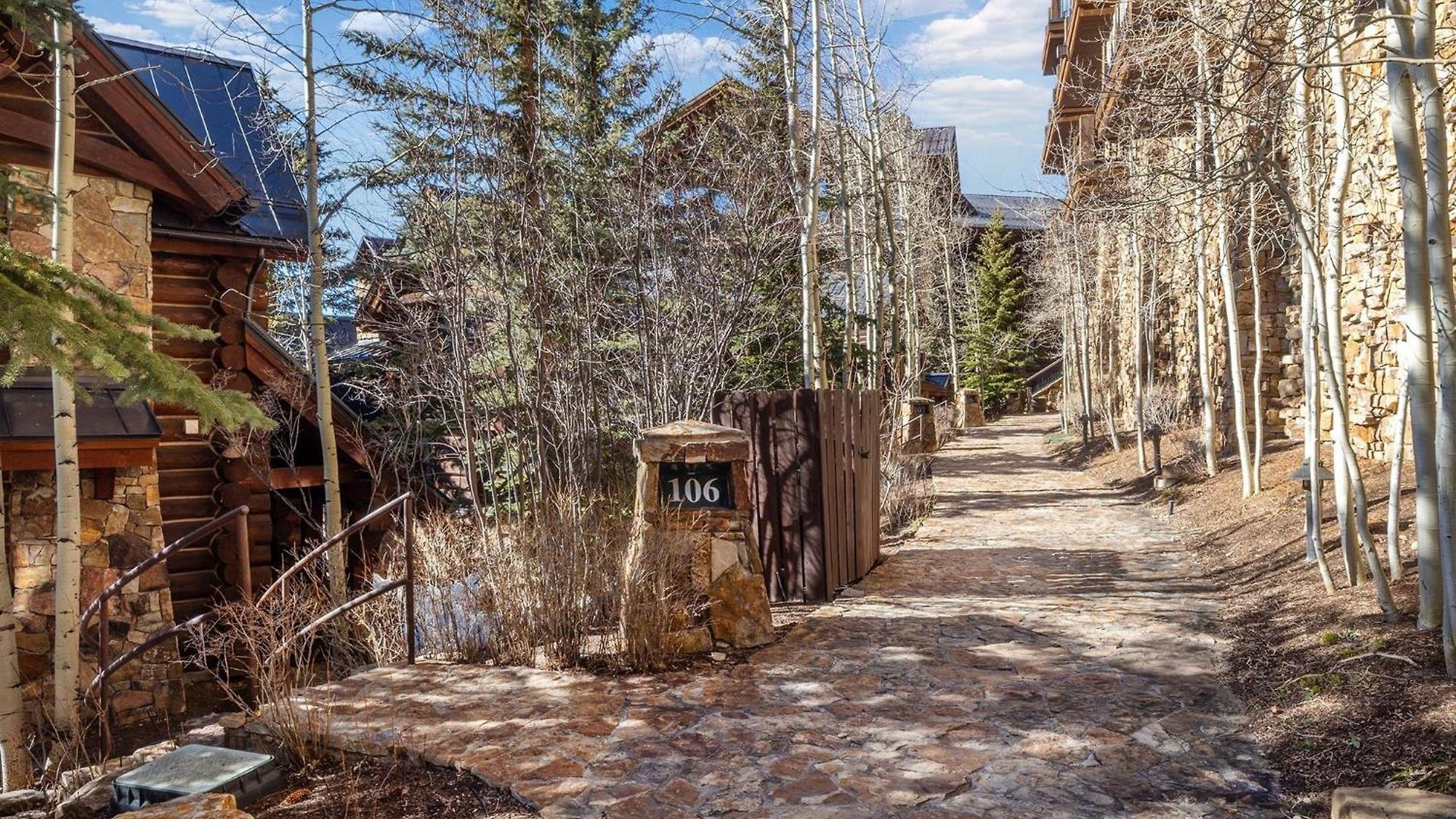 Holiday home New! Chic European Style Cabin, Short Walk To Telluride