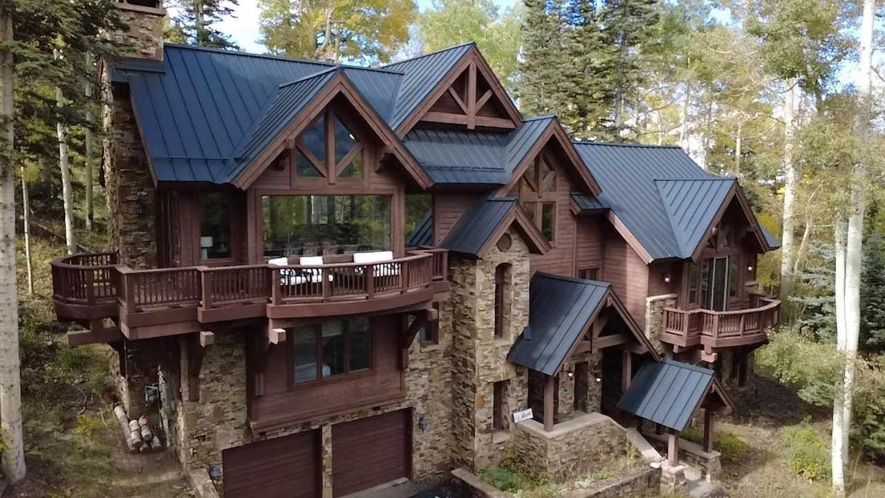 Holiday home Mountain Village Retreat With Hot Tub Sauna & Views