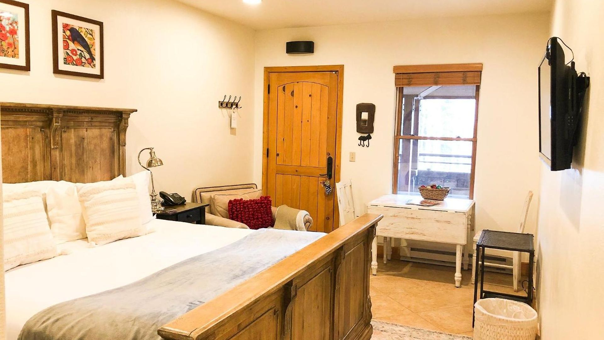 Bear Creek 111b Hotel *