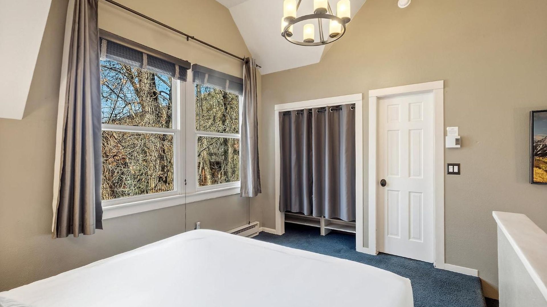 Snowy Peak Views From Living Room, 2 Parking Spaces, Walk To Telluride