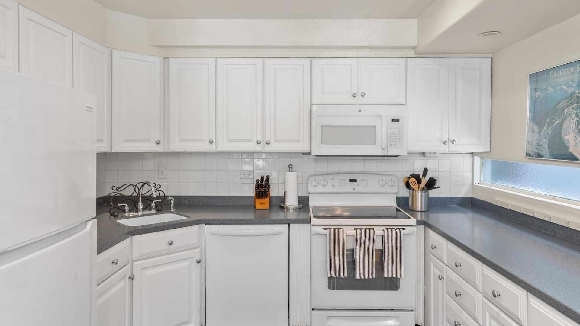 Twin 337 & 338 - Liftside And Hot Tubs Access Apartment *