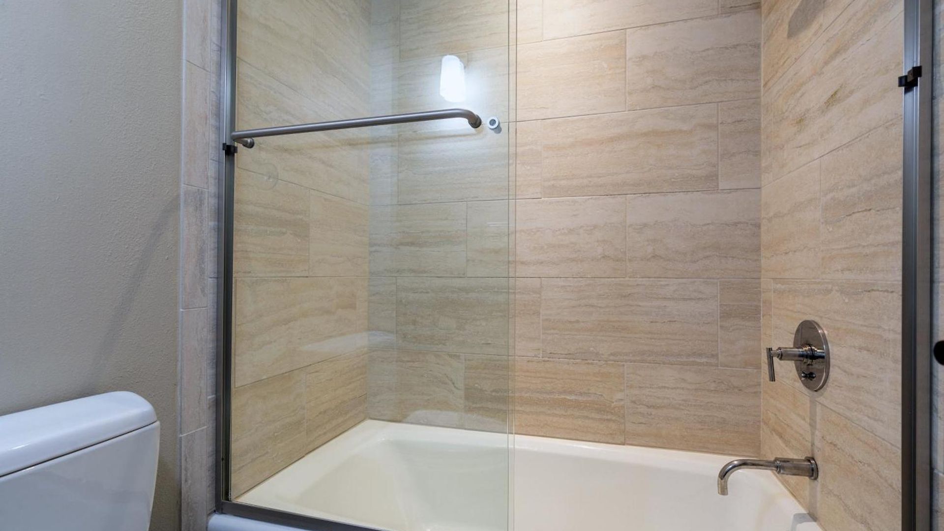 In Out In Town! Area Views, Fireplace, Hot Tub Apartment *