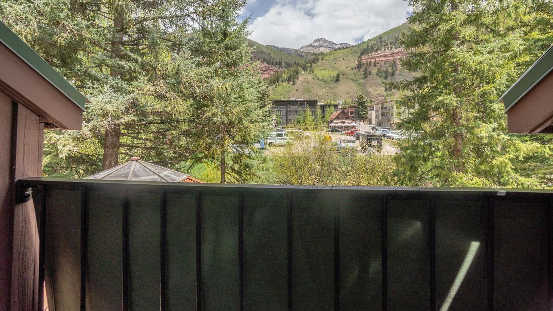 Manitou 11 By Alpine Telluride