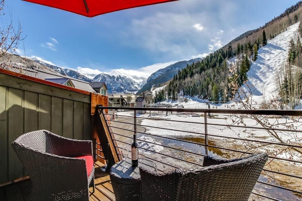 Double Diamond Ski-in/ski-out