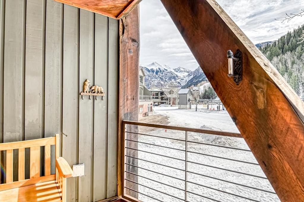 Double Diamond Ski-in/ski-out