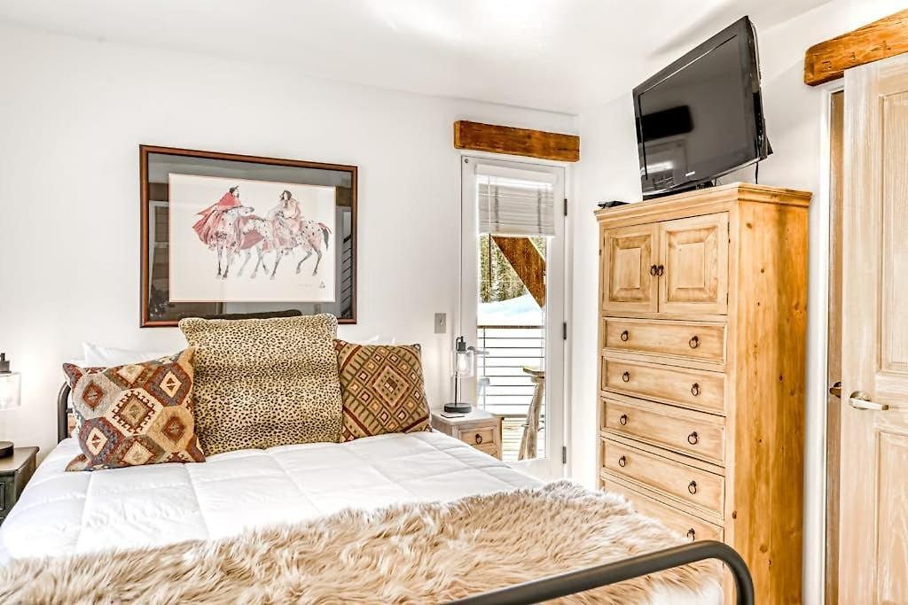 Double Diamond Ski-in/ski-out Apartment