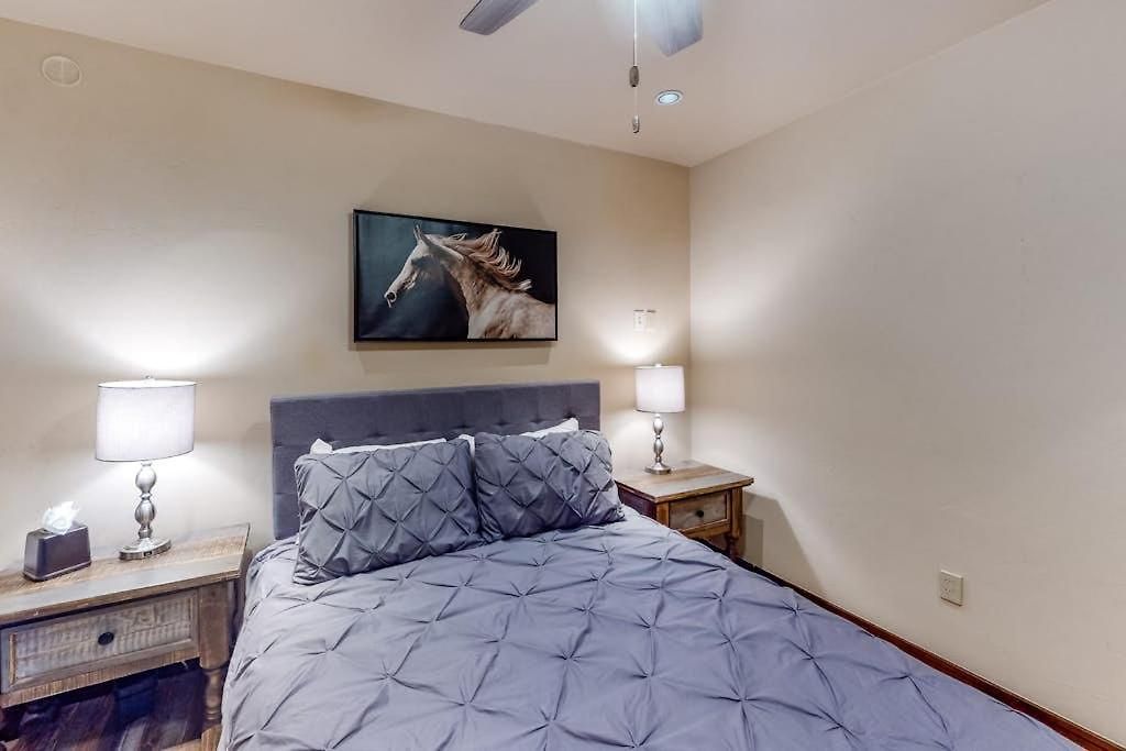 Trails Edge 3 - Trails Edge Stream Apartment
