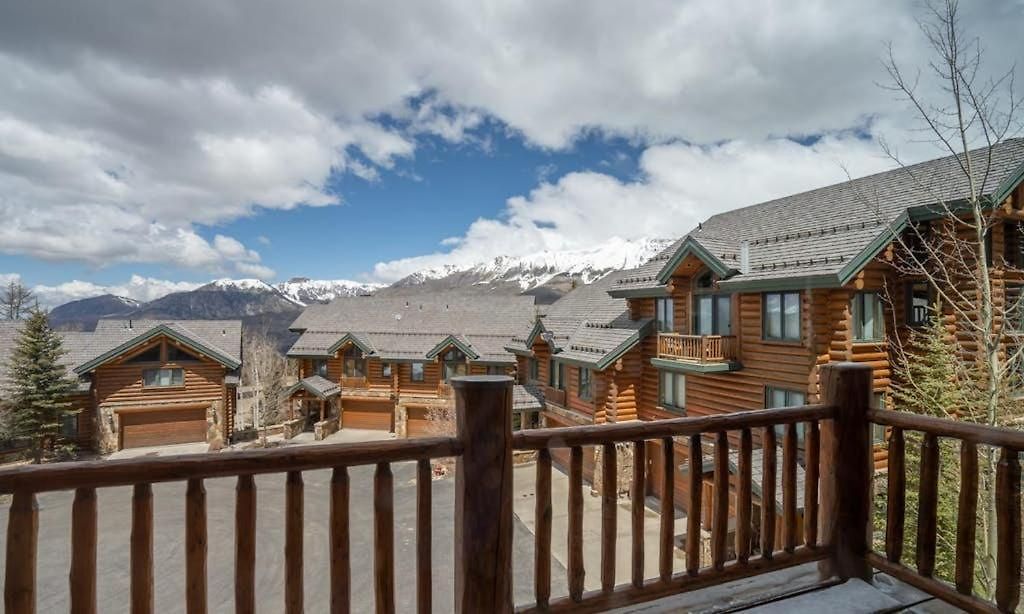 On Sundance 122 - Pine Palace * Telluride