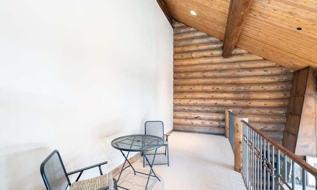 On Sundance 122 - Pine Palace Apartment *