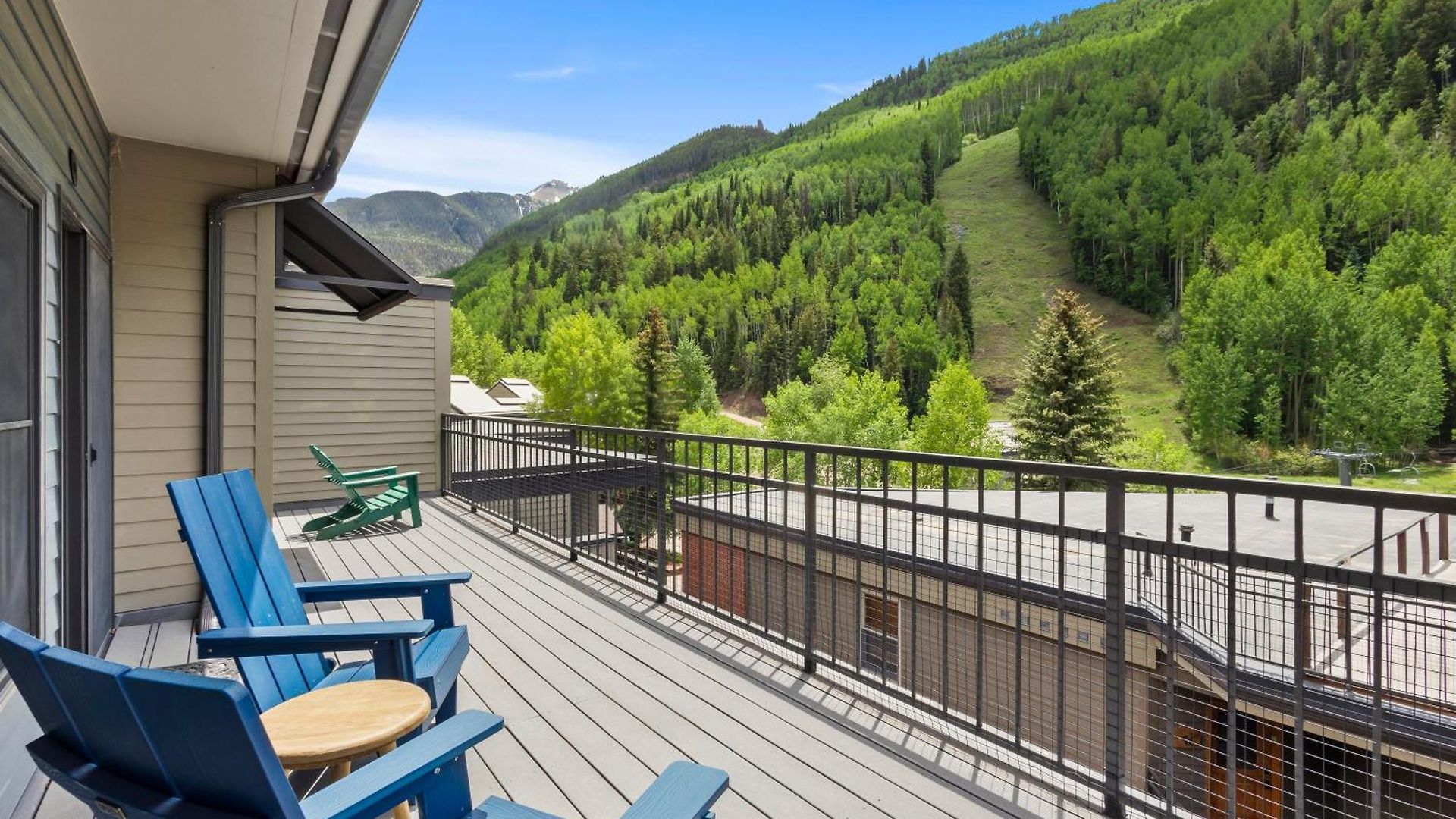 In Out In Town! Area Views, Fireplace, Hot Tub