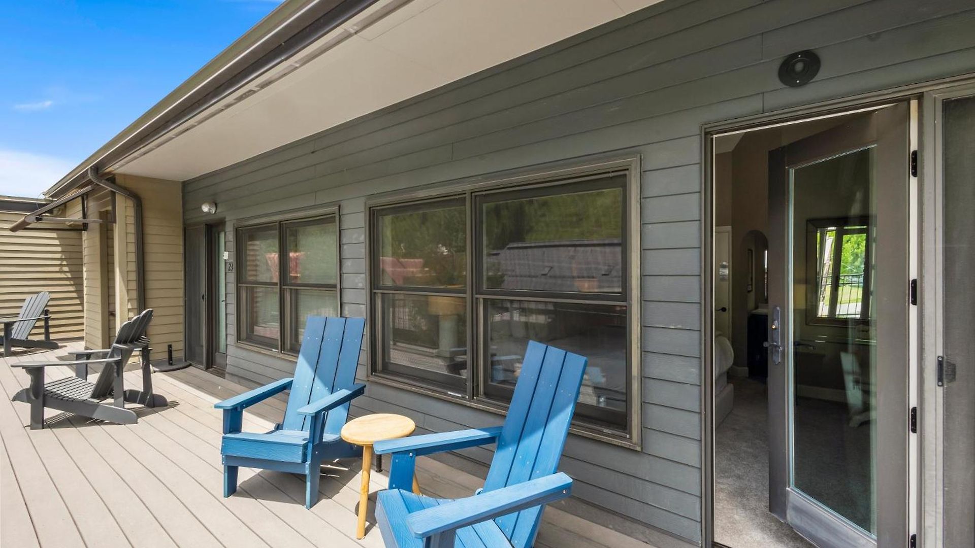 In Out In Town! Area Views, Fireplace, Hot Tub Apartment