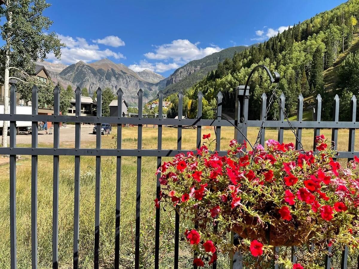 Etta Place Too - Hot Tub W View - Ski-in Ski-out Telluride