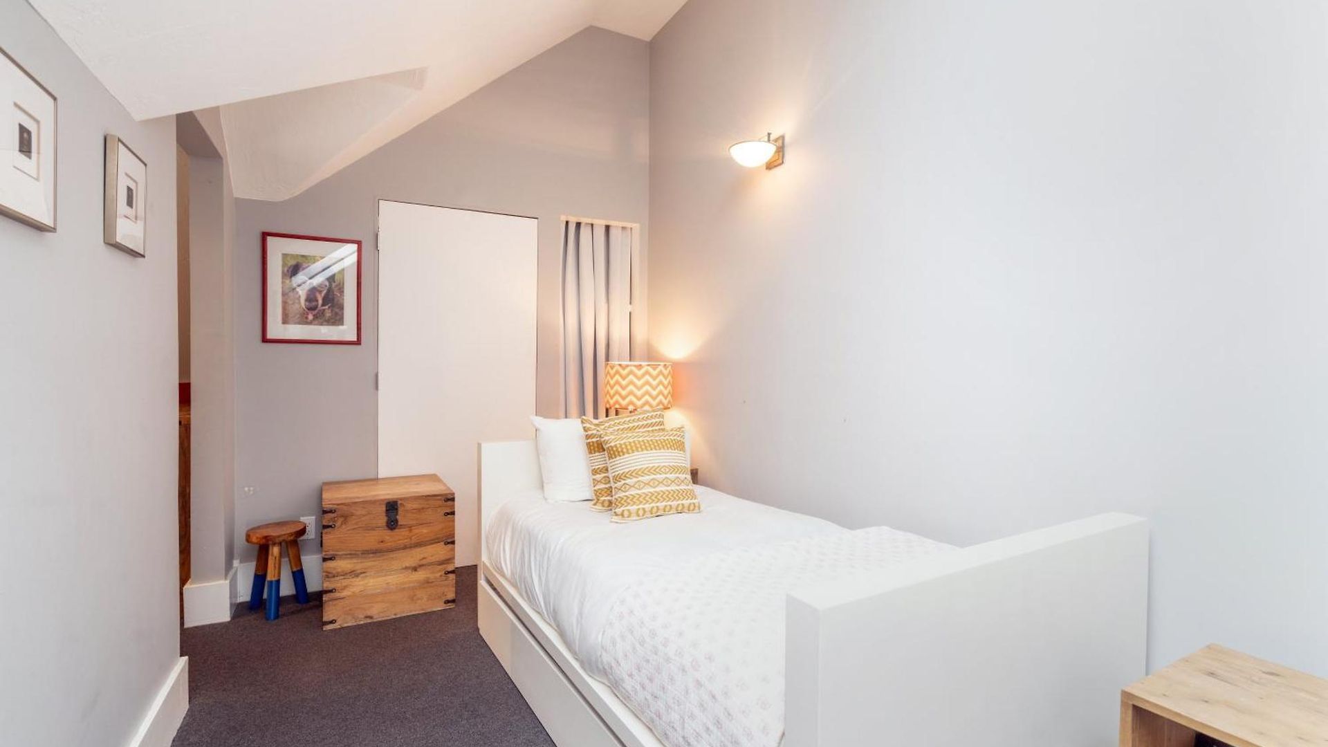 East Side Hideaway Apartment