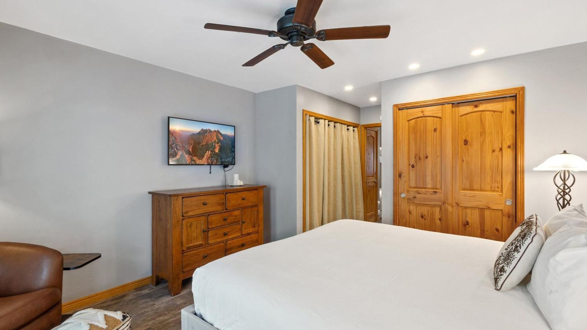 Ground Floor On River Trail, Walk To Telluride