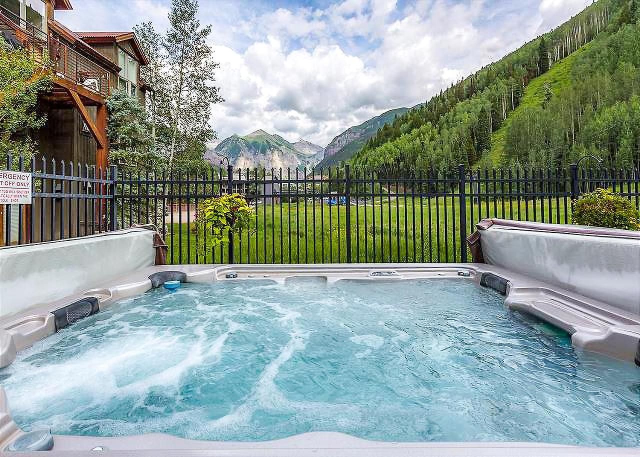 Apartment Etta Place Too - Hot Tub W View - Ski-in Ski-out *