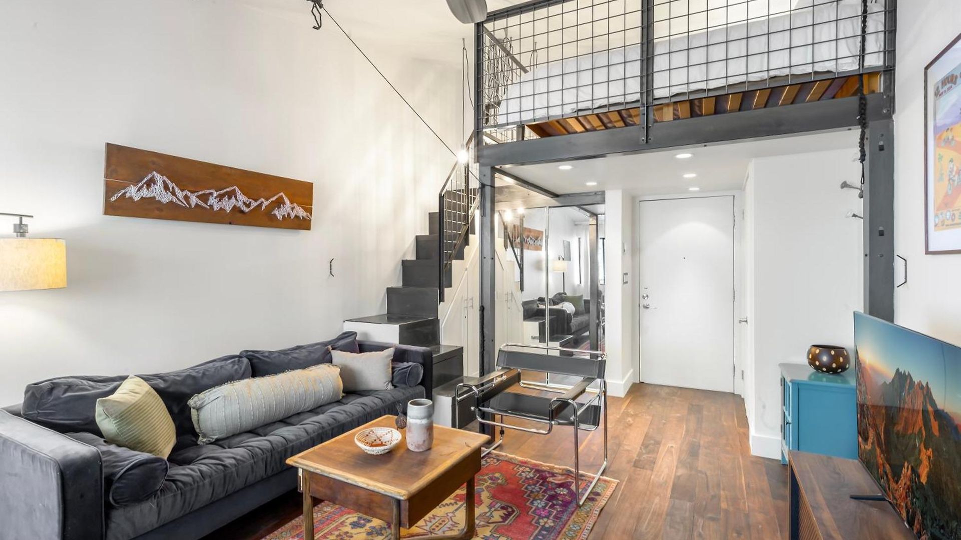 Apartment Tomboy 144 *