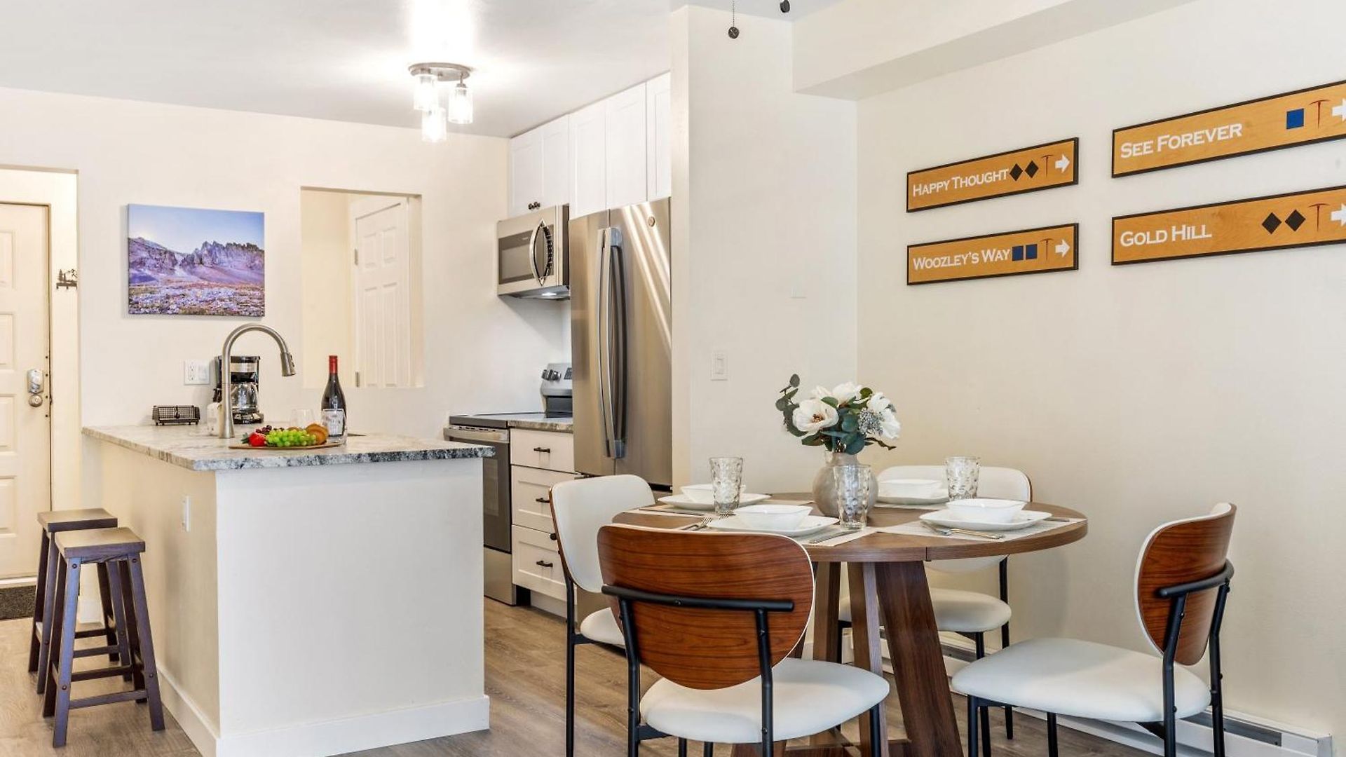 Apartment Fall Line 107 *
