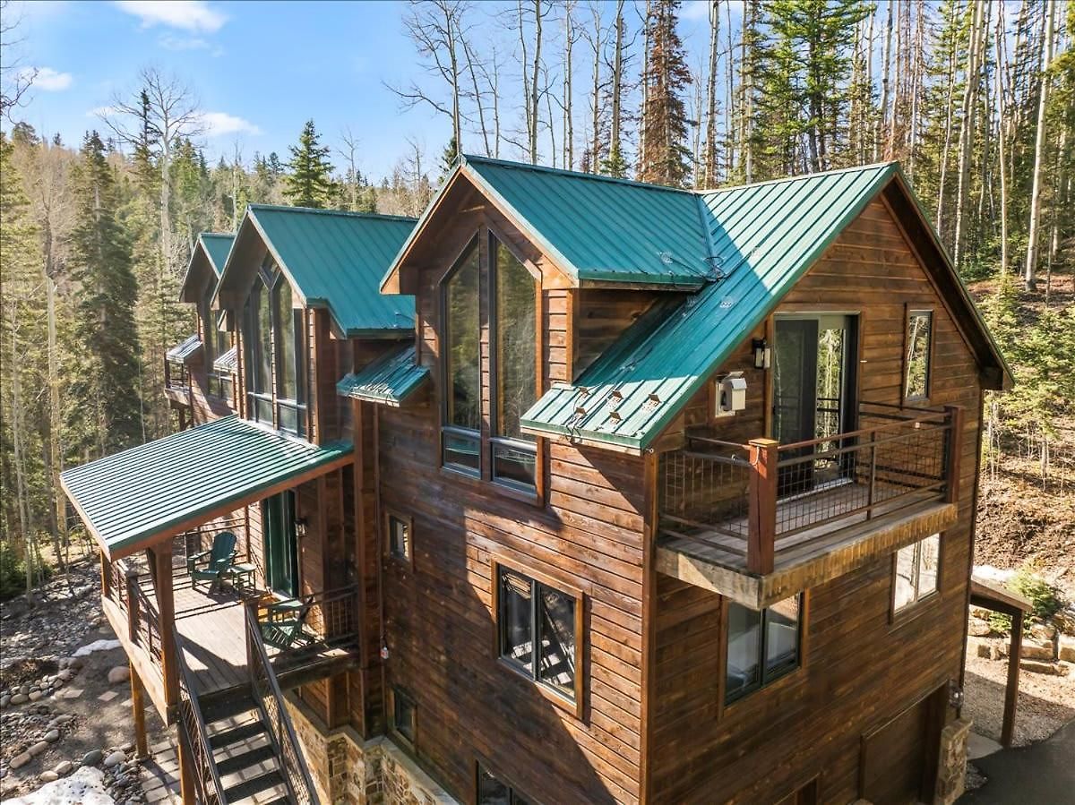 Retreat- Private Deck & Fireplaces Holiday home
