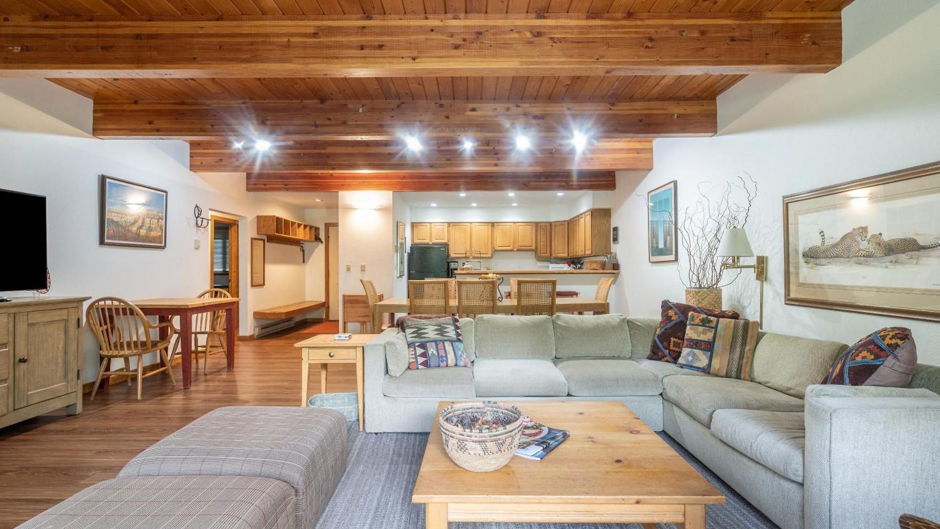 Riverside Retreat Apartment *