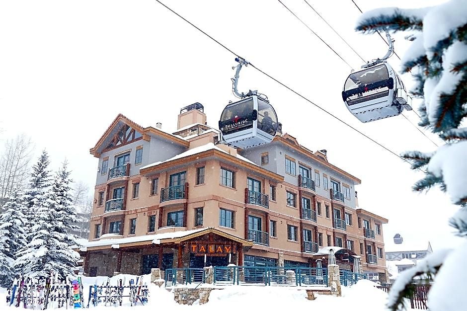 Hotel At Lost Creek