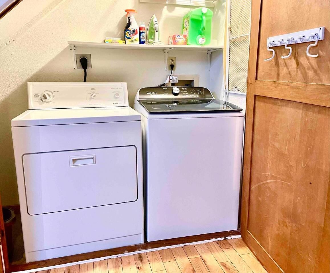 Apartment Family Friendly Mainstreet Townhome