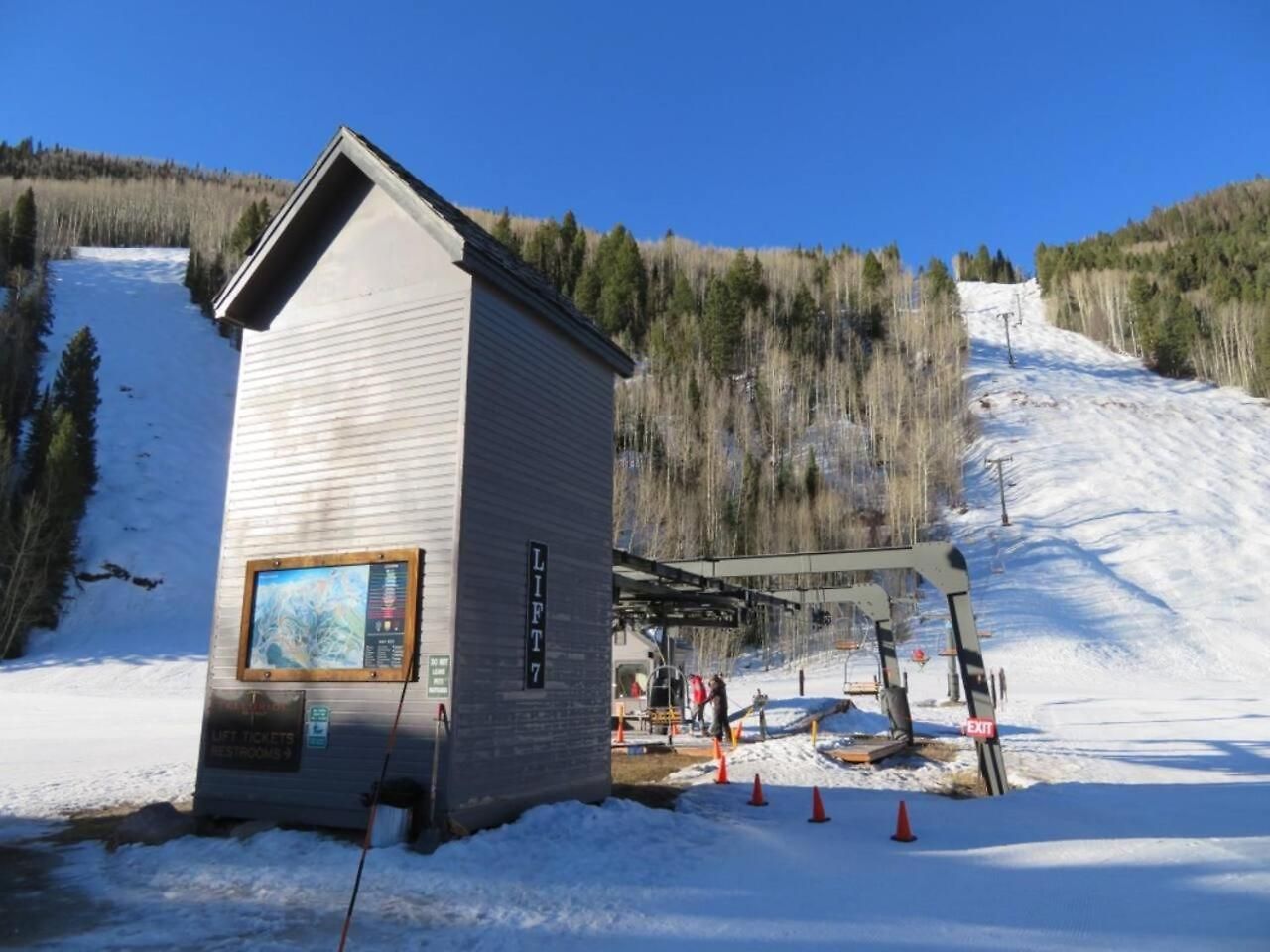 Downtown Riverside - Boomerang * Telluride