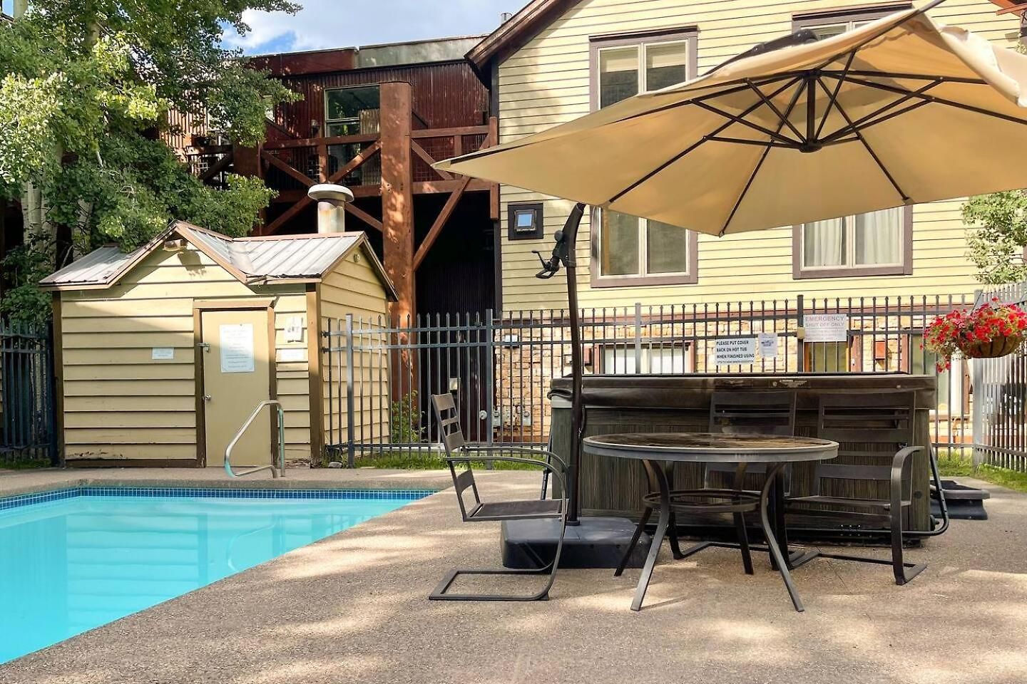 Etta Place Too - Hot Tub W View - Ski-in Ski-out *
