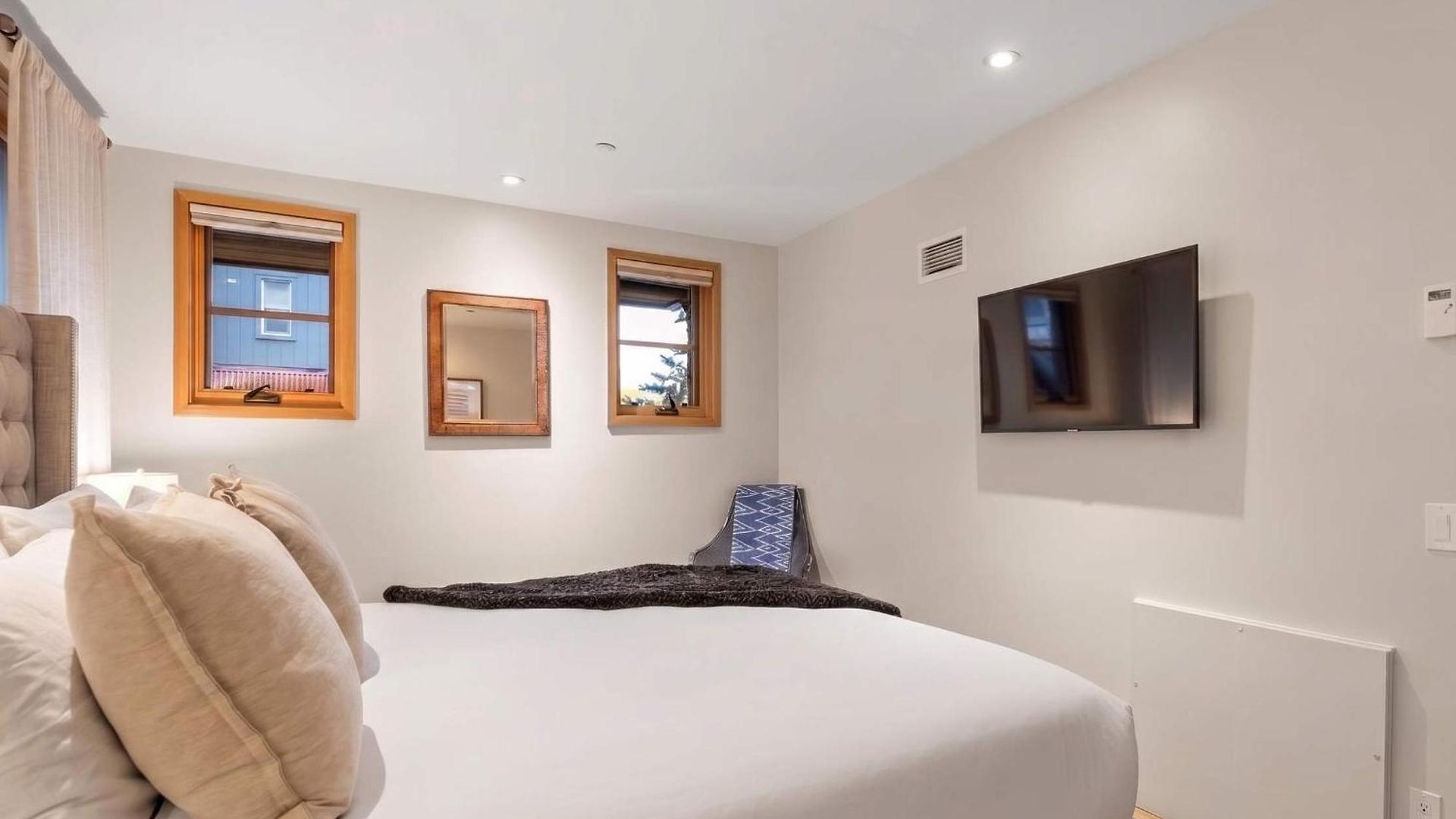Holiday home Downtown Luxury Retreat Private Hot Tub *