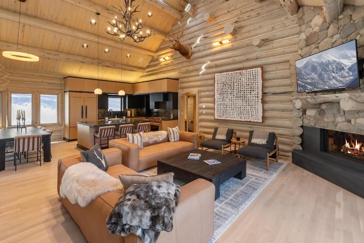 Renovated In 2026 Mountain Village Luxury Retreat Holiday home