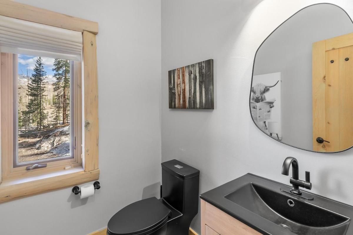 Renovated In 2026 Mountain Village Luxury Retreat Holiday home *