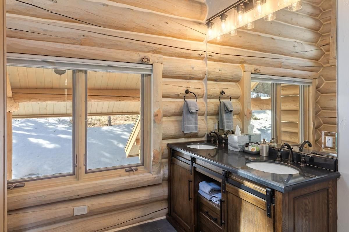 Holiday home Renovated In 2026 Mountain Village Luxury Retreat