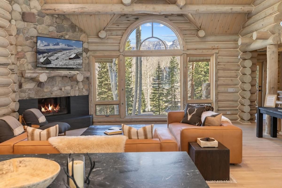 Renovated In 2026 Mountain Village Luxury Retreat Holiday home