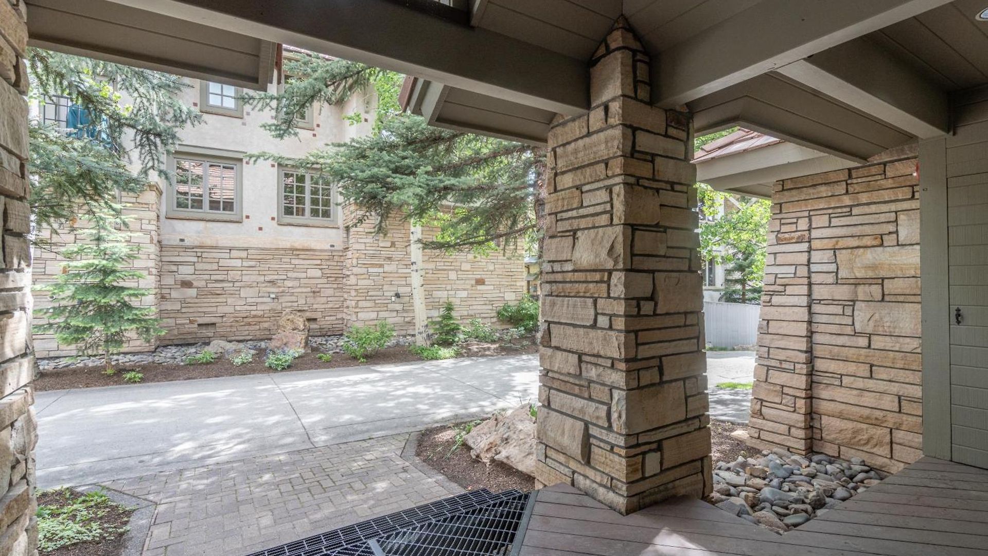 Slopeside Retreat Townhouse