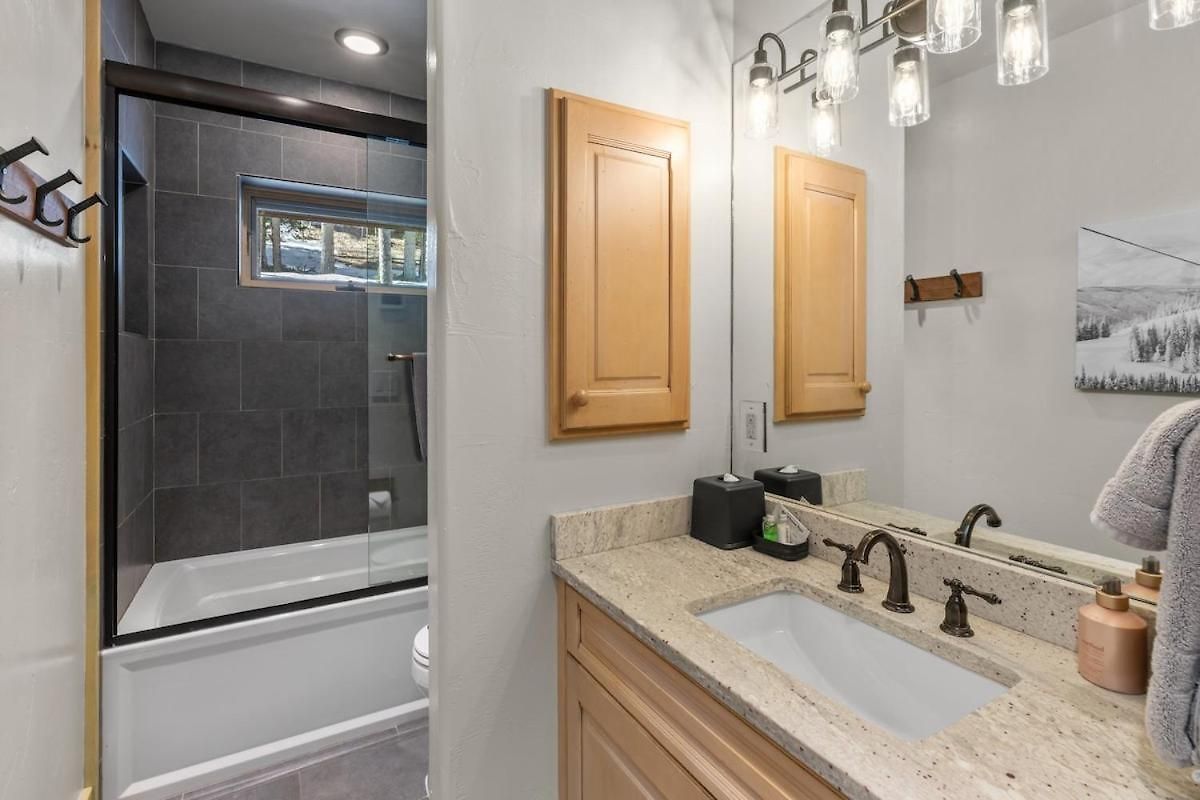 Renovated In 2026 Mountain Village Luxury Retreat *