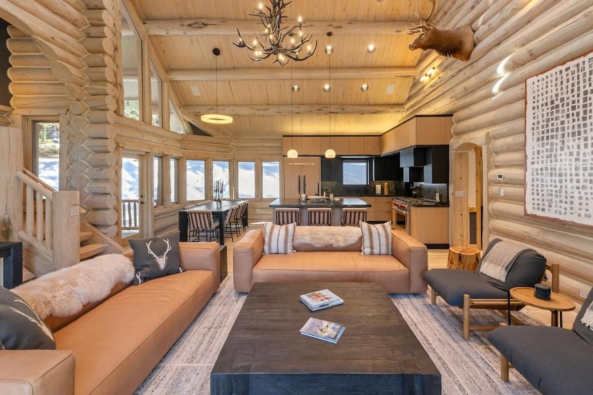 Renovated In 2026 Mountain Village Luxury Retreat Holiday home