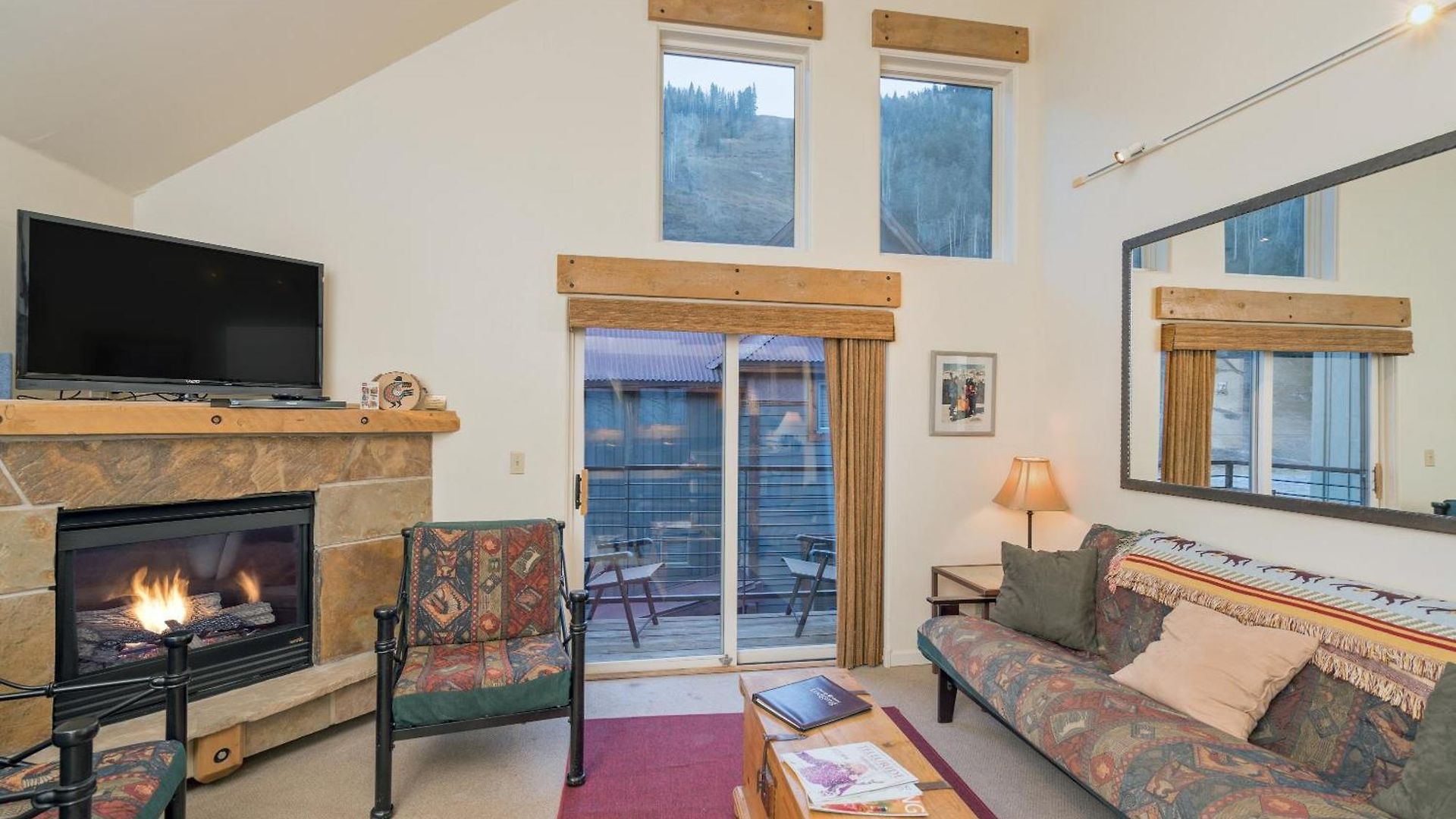Slopeside Hideaway Apartment