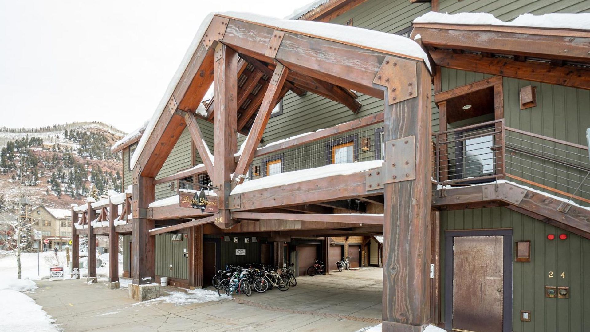 Apartment Slopeside Hideaway