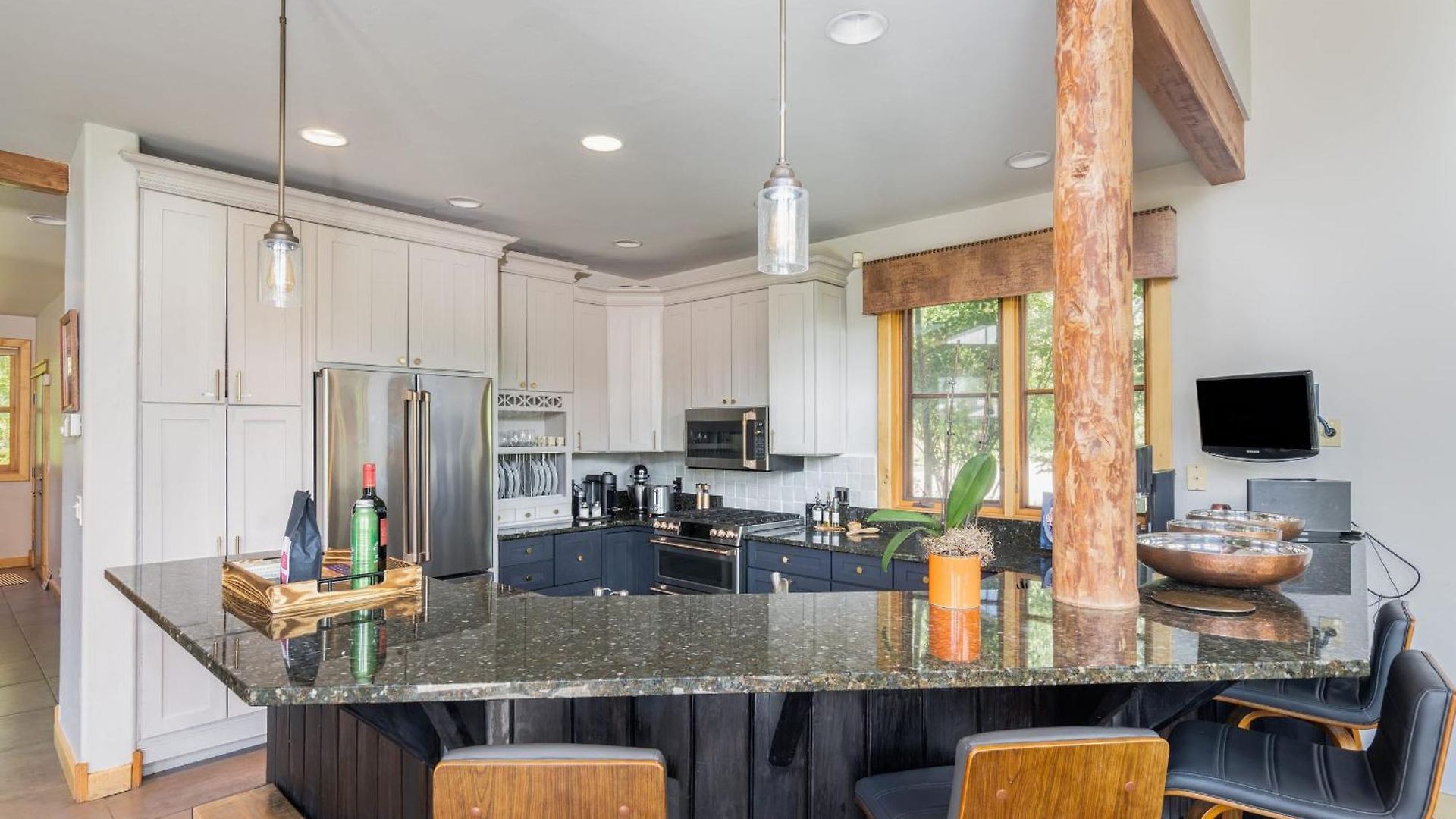 Scenic Mountain Village - Hot Tub Gym Holiday home