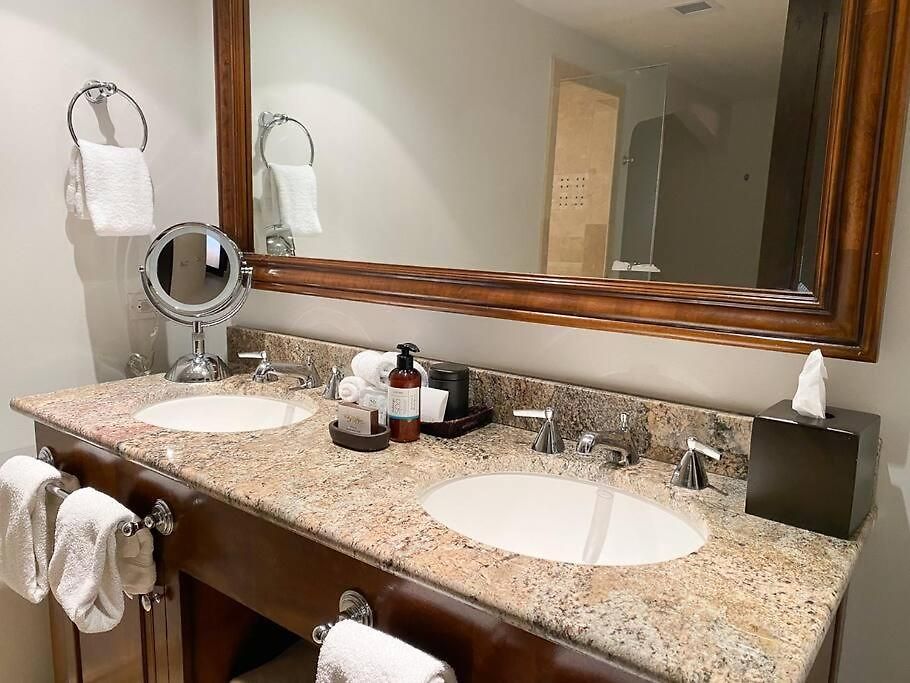 Luxury 5 Star Private Madeline Holiday home *