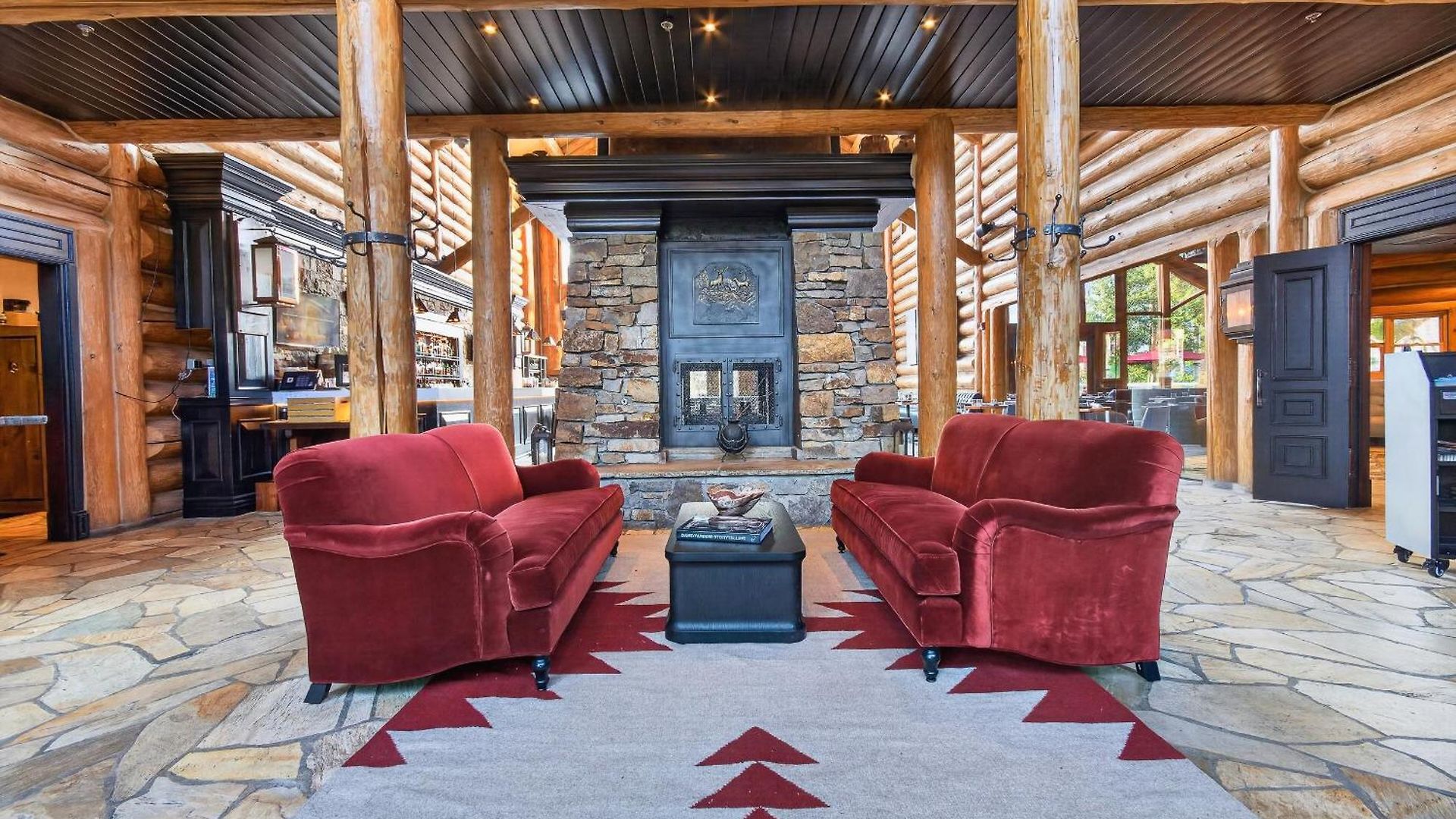 Lodge Mountain