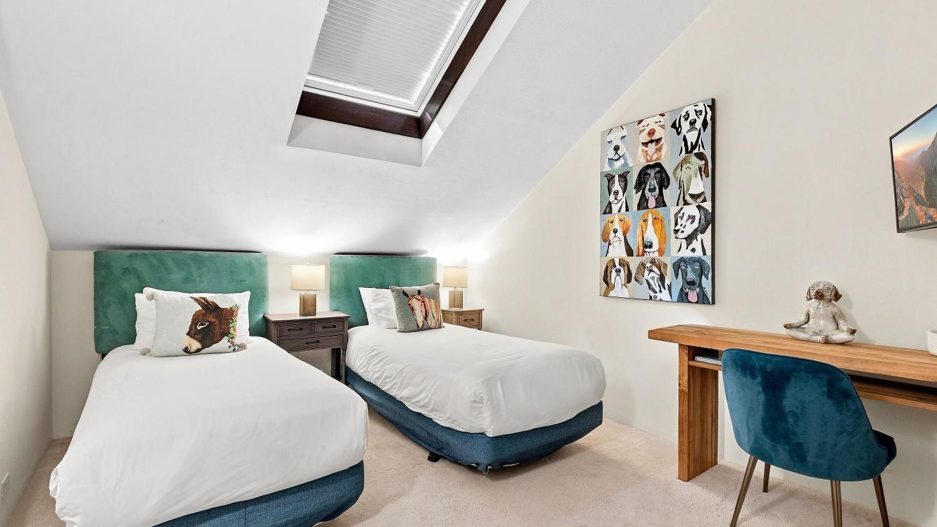 Big & Bright Hidden Gem With Garage, Hot Tub, Lux Kitchen Apartment Telluride