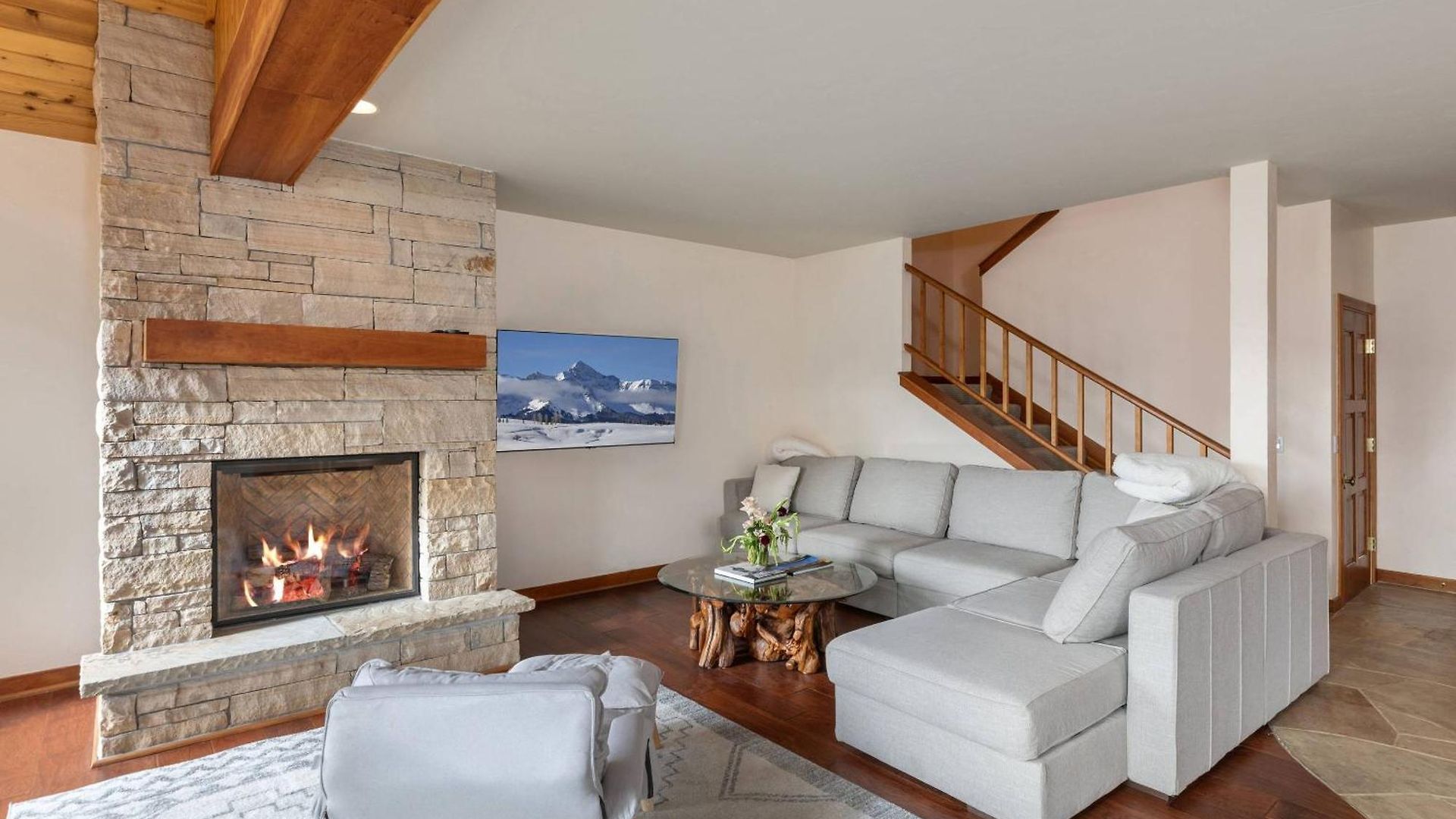 Lawson Point 107 A ~ Lawson Point Lookout Holiday home *