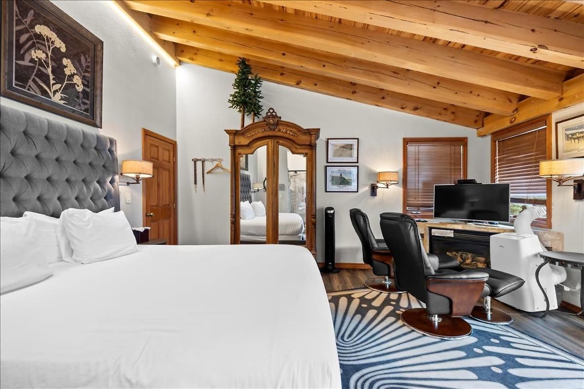 Wildwood Canyon Inn-pine Crest *
