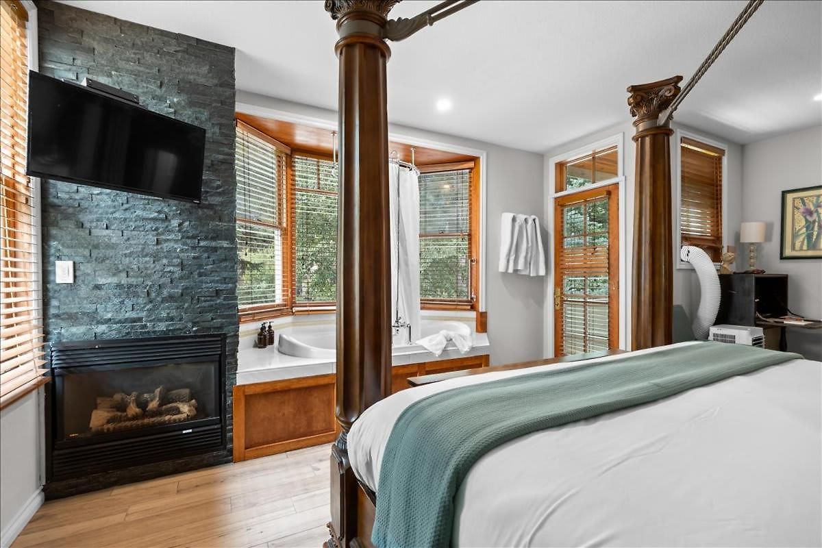 Holiday home Wildwood Canyon - Views & Hot Tub *