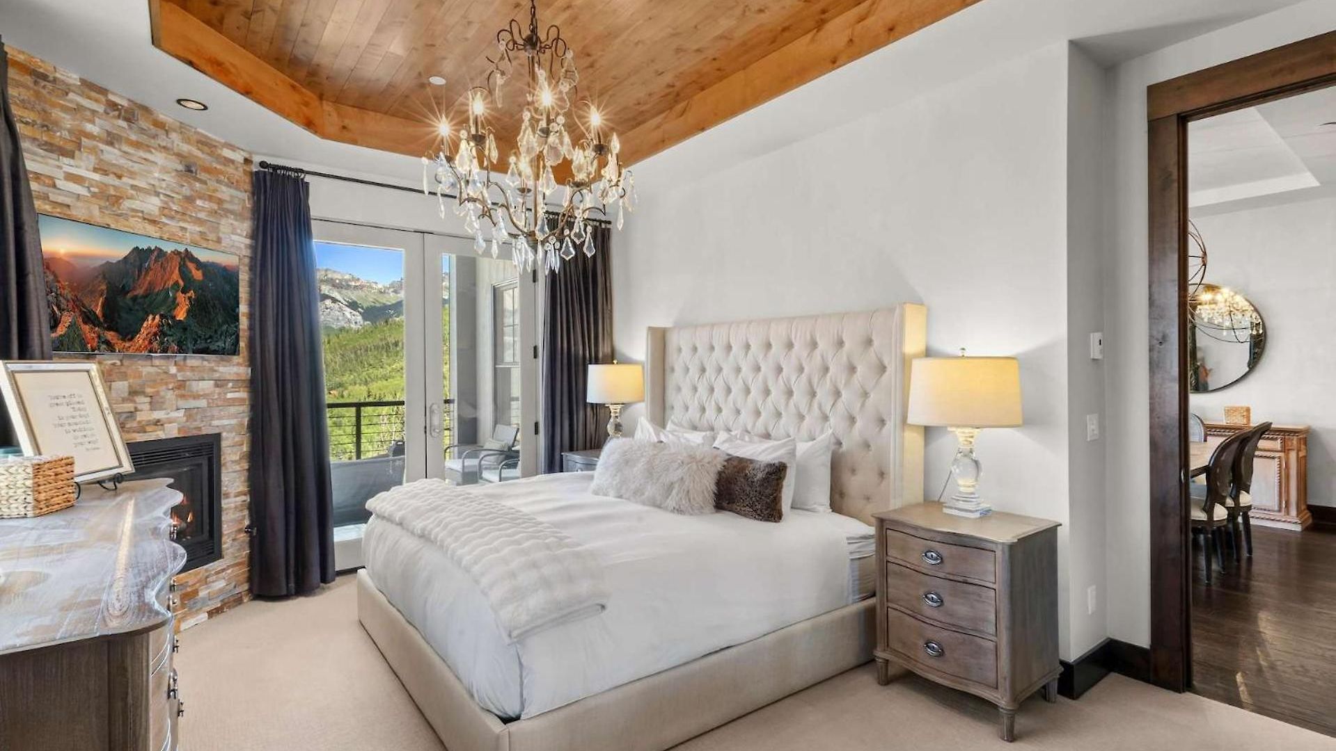 Mountain Village Escape - Views Steam Shower Holiday home *
