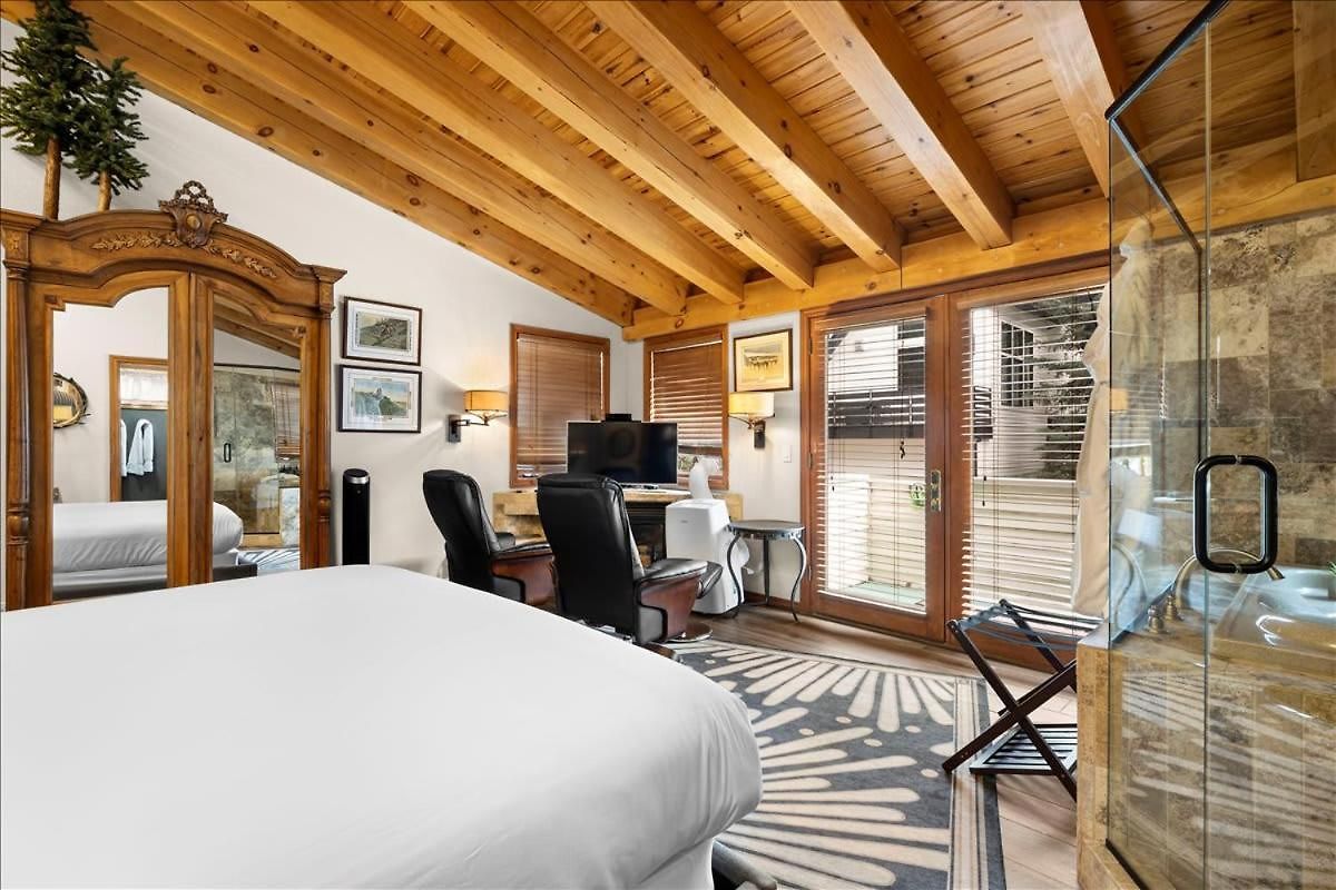 Holiday home Wildwood Canyon - Views & Hot Tub *