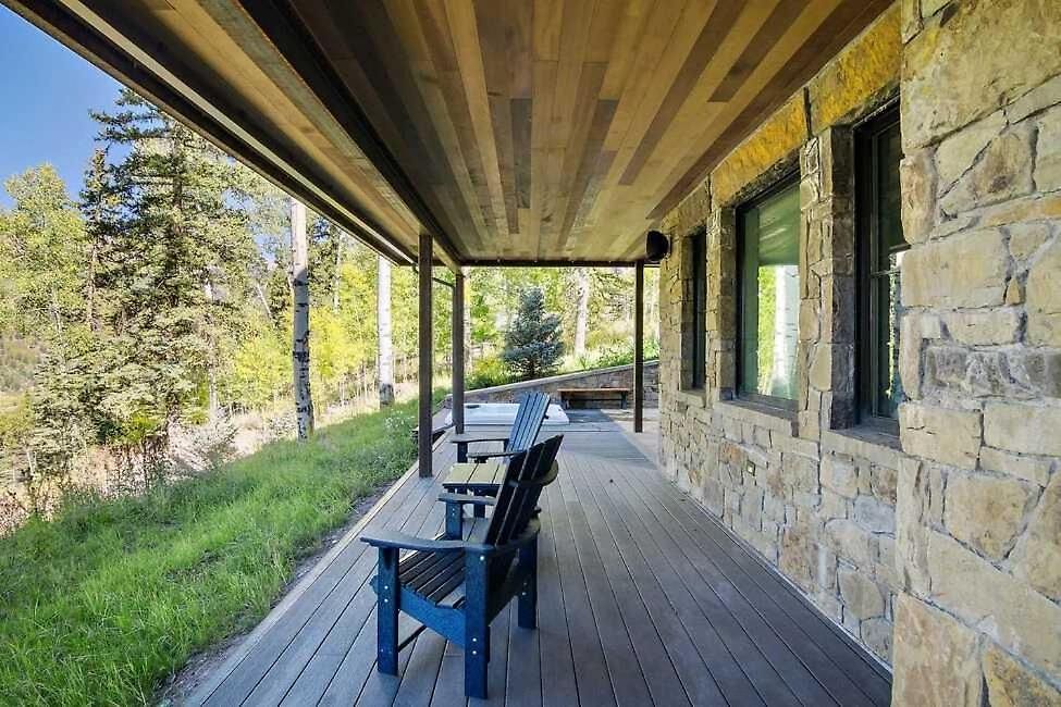 Luxe Oasis - Hot Tub & Deck & Views Holiday home *