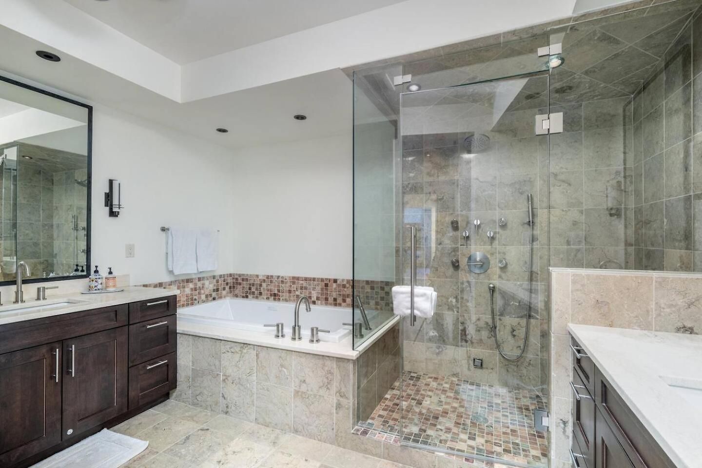 Elegant 4-bedroom Penthouse Above Mountain Village * Telluride